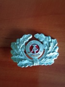 Odznaka do czapki niemieckiej armii NRD