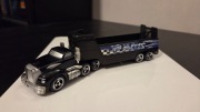 Hot Wheels Truckin' Transporters Long Nose Daycab Truck K5137