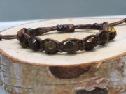 Bransoletka karmień naturalny tygrysie oko w oploci