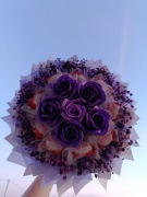 Bukiet z róż mydlanych i czekoladek raffaello 