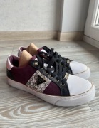 Sneakersy dla kobiet GUESS