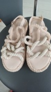 Buty.    Sandały