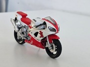 Maisto 1:18 - Yamaha YZF-R1 model motocykla