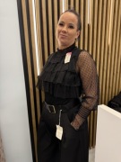 Czarna bluzka koronkowa 