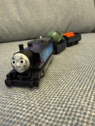 Tomek + 2 wagony Mattel Trackmaster Stan Bardzo dobry