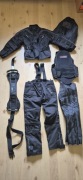 Kurtka i spodnie motocyklowe dziecięce ( w komplecie pas i żółw)