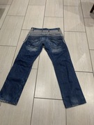 Spodnie jeansy koloru niebieskiego!