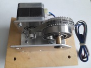 Napęd osi deklinacji do platformy paralaktycznej