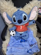 Duzy pluszak stitch pilkarz +koc 2 w 1 prezent dla dzieci 