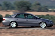 Opel Omega B FL wnętrze czarne, fotele skórzane grzane z pamięcią
