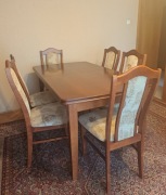 komplet mebli stołowych