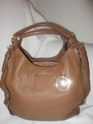 MICHAEL KORS TORBA SKÓRA NATURALNA CARMEL