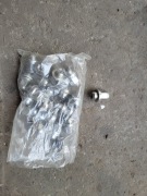 Śruby do kol toyota auris 1