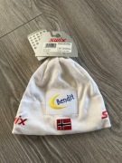 Nowa z metką czapka swix beani z pomponem rozmiar 58 Wełna