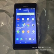 Smatfon Sony Xperia D2303 + Xperia mniejsza czerwona