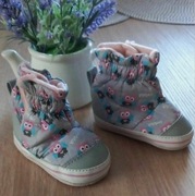 Buty niemowlęce ,,Cool Club''   18