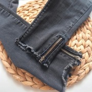 Jeansy Reserved 34 xs czarne zamki naszywki casual  spodnie super skinny