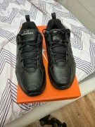 Buty sportowe męskie NIKE