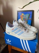 Uzywane buty meskie adidas Clmba biale skora stan 9,8/10 roz 43 1/3
