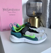 Buty sportowe sneakersy chłopiec Nike revolution 7 27