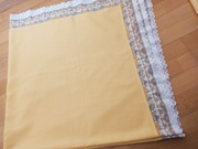 Obrus 140x140cm nowy + 2 podkładki