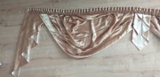 Piękny lambrekin wymiary 4,30 x 0.70