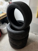 Opony Goodyear Ultragrip 8 Performance 245/45 R18 100V