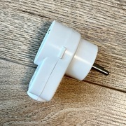 Wtyczka Kątowa 230V z Dodatkowym Gniazdem – Do Samodzielnego Montażu