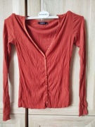 Damski cienki kardigan (lub bluzkę zapinaną na guziki) M