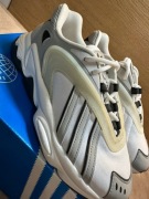 Adidas Ozelia damskie 38 / wkładka 24 cm – nowe
