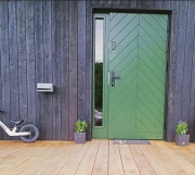 130 cm  CIEPŁE masywane solidne drzwi DREWNIANE 