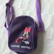 Świetna torebka z Myszką Minnie --regulowany pasek