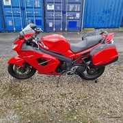 Triumph st 1050 ,2011rok czerwony 