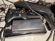 Konsola Xbox 360 z padem i Kinect bez gier