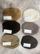 Czapka by o la la różne kolory 