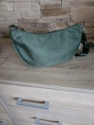 Torebka saszetka w stylu nerki na szerokim pasku