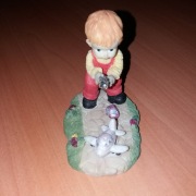 chłopiec, samolocik i samochodzik – figurka