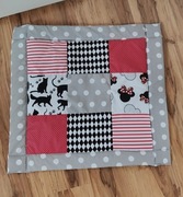 Mata kontrastowa edukacyjna aktywizująca dla niemowlaka 