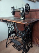 Maszyna do szycia NAUMANN Podstawa Bernstein & Co