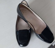 Calzado Obuwie buty półbuty czółenka czarne, skóra lakier z ozdobą r 38 