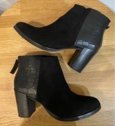 H&M - skórzane zamszowe czarne botki jak nowe skóra naturalna zamsz 41 / 40