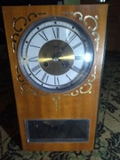 Stary zegar ścienny Metron.