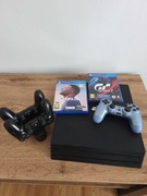 Ps4 pro 1t SSD 3 pady 2 gry