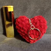 Breloczek wykonany na szydełku. 