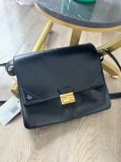 Nowa torebka Fendi bez paska orginalna