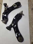 Wahacz przedni Toyota Avensis t27 