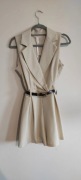 Elegancki beżowy kombinezon z paskiem / Romper marynarka Old Money size XS