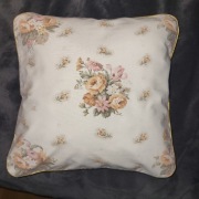 Poduszka dekoracyjna z lamówką kwiaty 40x40 z wypełnieniem ikea