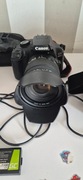 Lustrzanka canon Eos 4000d plus obiektyw Sigma, lampa błyskowa