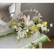 Stroik Wiosenno świąteczny z białym zającem 